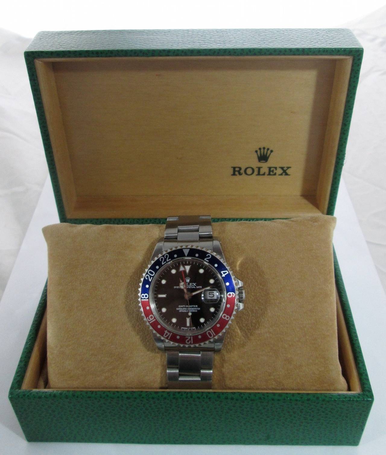 Rolex Stainless Steel GMT-Master Wristwatch, Ref. 16700, case No. W195159, Ref. 16700, circa 1995. Center seconds, self-winding, water-resistant, stainless steel wristwatch with date, revolving red and blue 24-hour bezel and a stainless steel Oyster