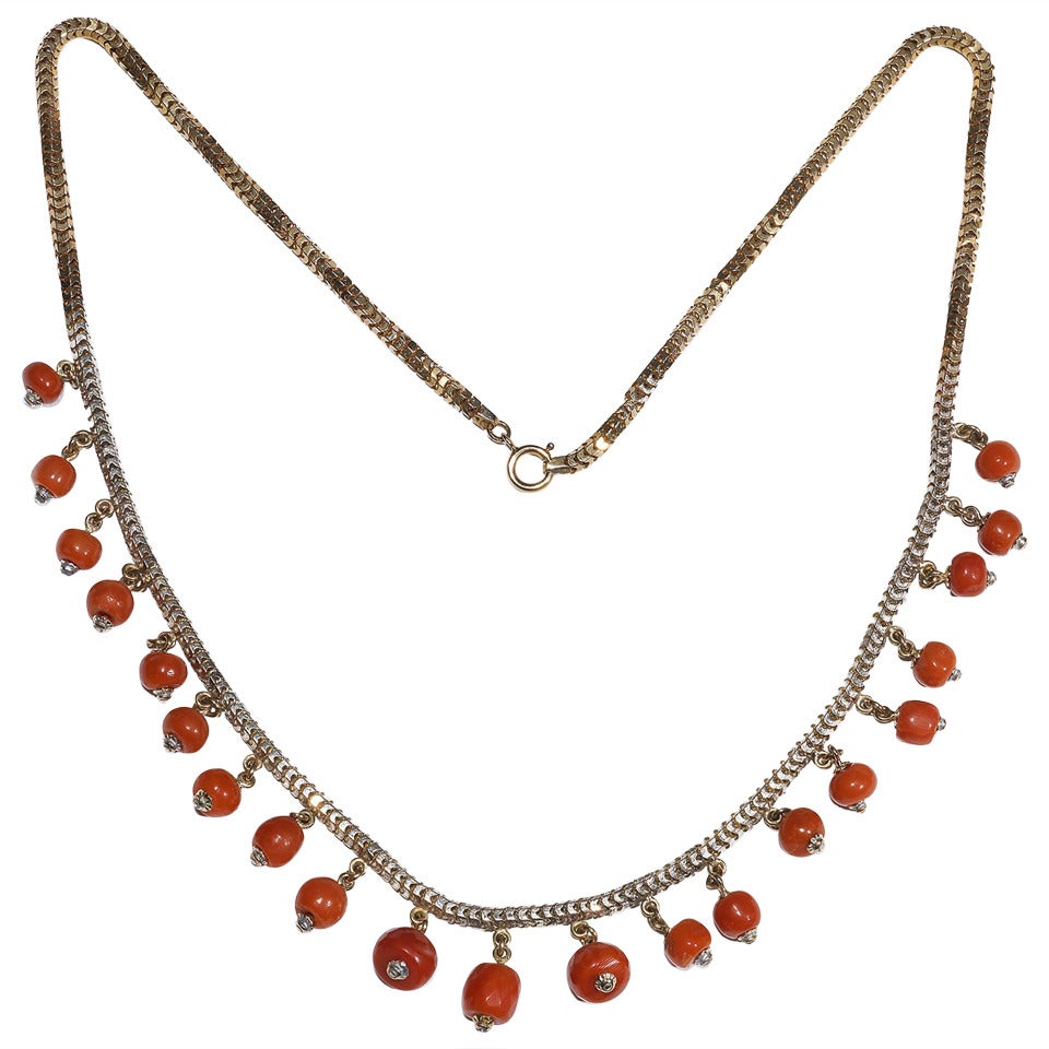 Late 19th Century Coral Fringe Snake-Link chain Necklace For Sale