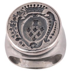 Bague chevalière en argent ancien avec écusson et armoiries