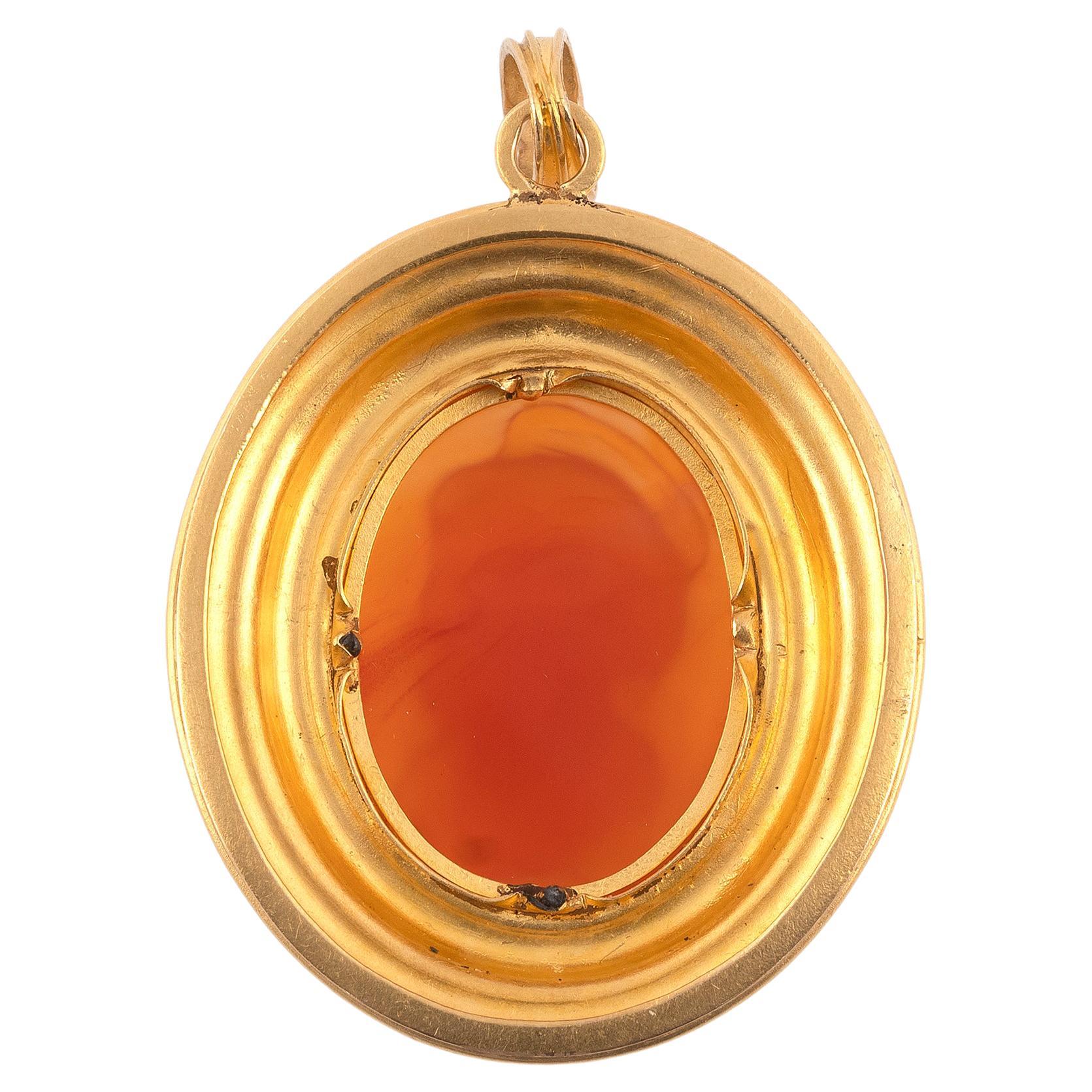 A carnelian cameo representing Saint Peter in profile in a yellow gold 750 pendant setting
Height: 4 cm; Total gross weight: 12.25g
In original case with the coat of arms and dated 1842.
