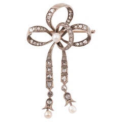 Broche ancienne en perles et diamants