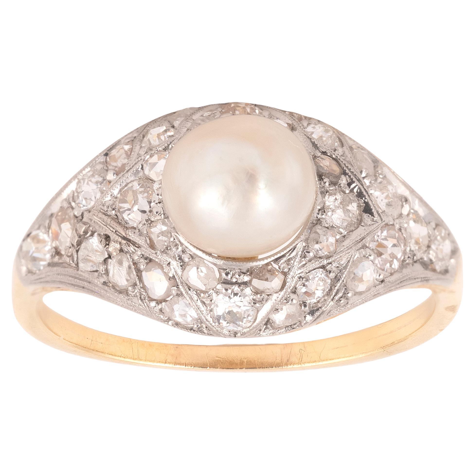 Anillo de perlas naturales y diamantes