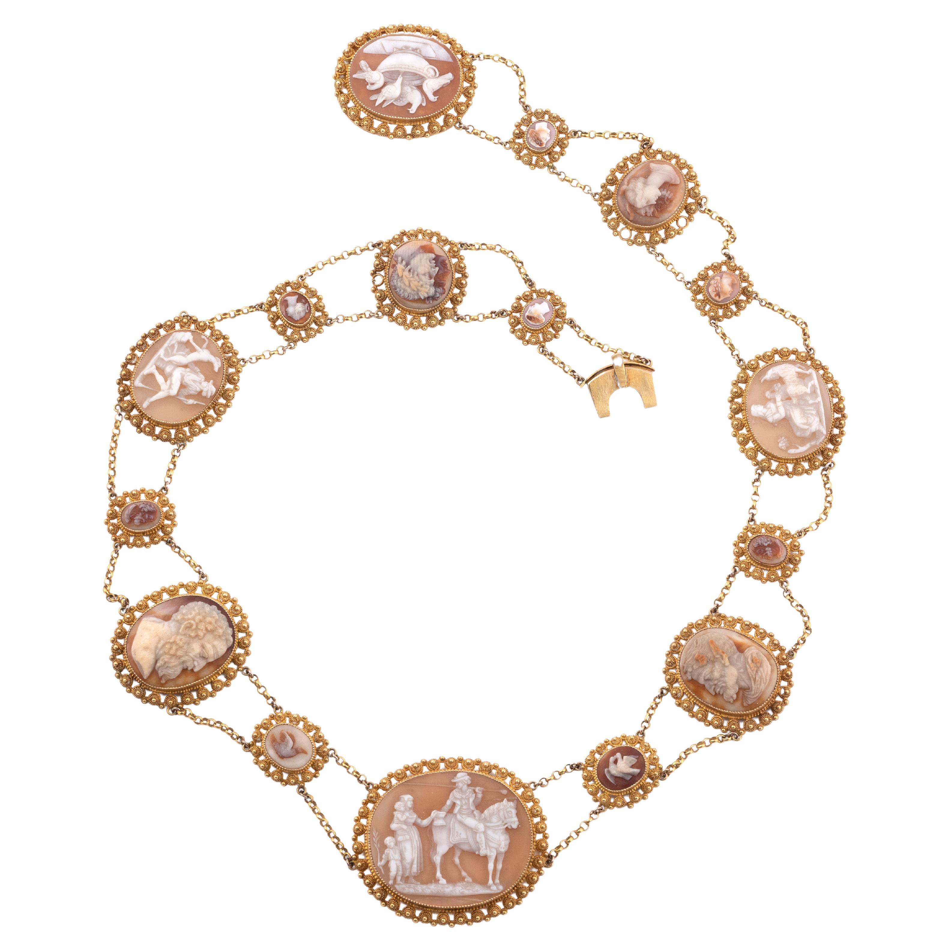 Eine goldene Muschelkamee-Halskette aus dem frühen 19. im Angebot