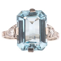 Anillo de Aguamarina de aproximadamente 5 ct y Diamantes