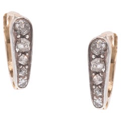Par de Pendientes Antiguos de Plata con Diamantes y Oro Amarillo.