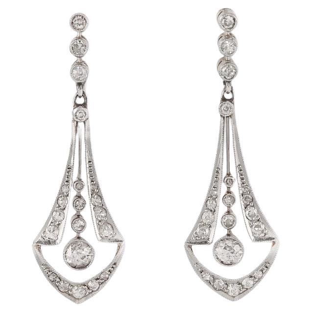 Pendants d'oreilles rétro en or blanc 18Kt et diamant taille ancienne en vente