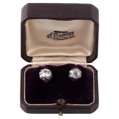 Antica coppia di orecchini di diamanti taglio europeo da 3,5 carati Circa 1890