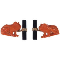 Corallium Rubrum Onyx Gold Frog Cufflinks