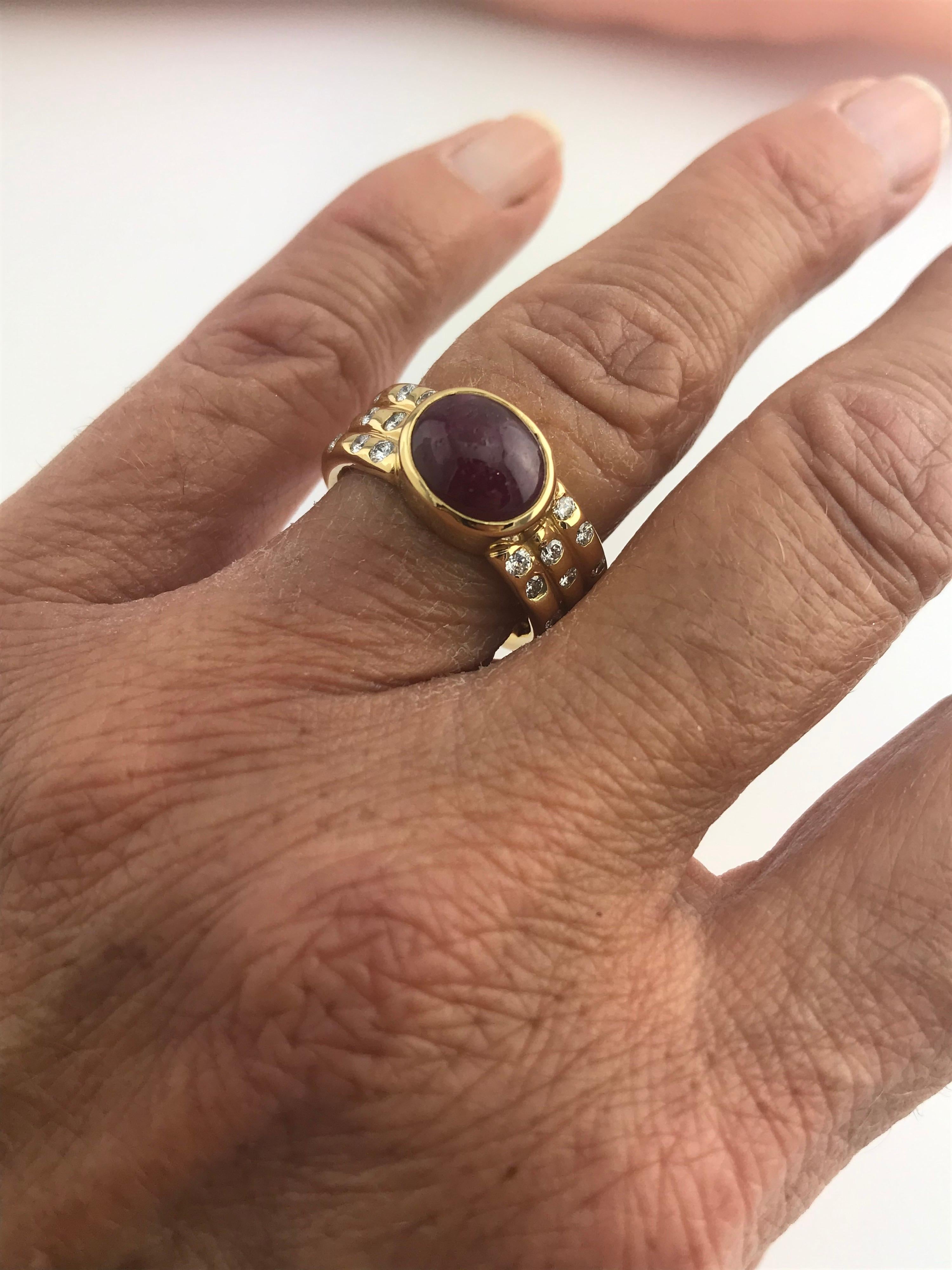 18 Karat Yellow Gold Cabochon Ruby and Diamond Ring 3