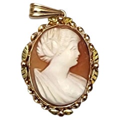 Pendentif camée en or jaune 10 carats n° 25807