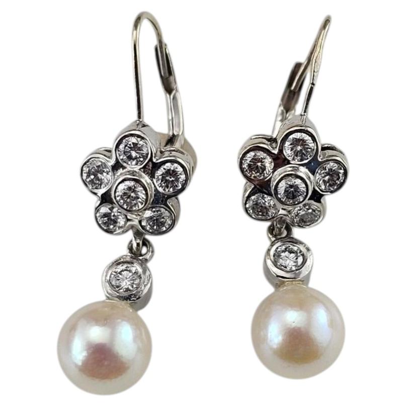 Pendientes de oro blanco de 14 quilates con forma de flor, diamantes y perlas #25939
