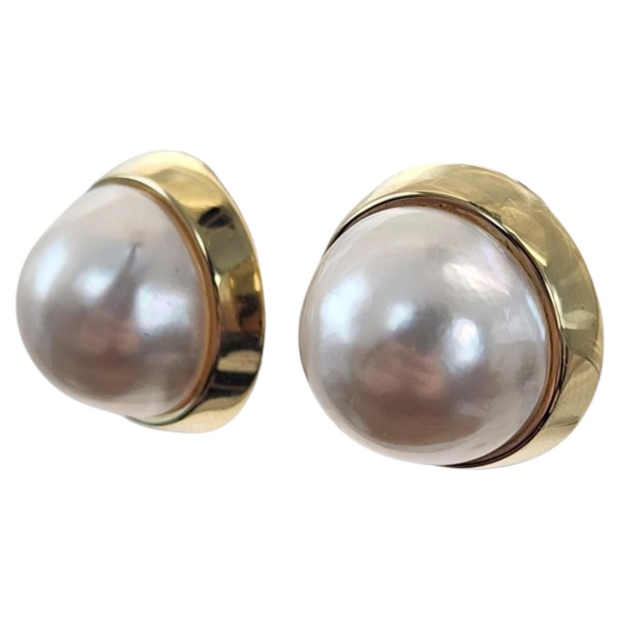 Clip-Ohrringe aus 14-karätigem Gelbgold mit Perlen #25837 im Angebot