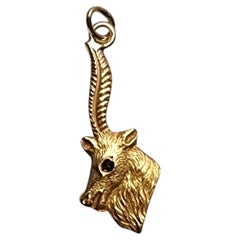 Charm signe du zodiaque « Capricorne » en or jaune 10 carats n° 26108