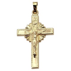 14K Yellow Gold Crucifix Pendant #26190