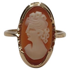 14K Yellow Gold Cameo Ring Size 4.5 #26704