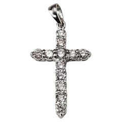 Ciondolo a forma di croce in oro bianco 18 carati con diamanti #26876