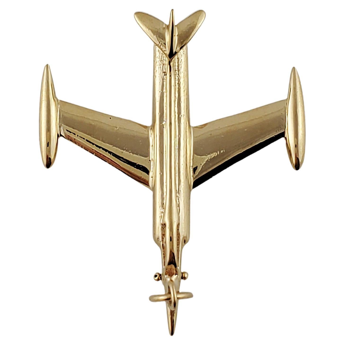 Vintage 14K Yellow Gold Plane Charm

Beautiful 3D plane charm has detail of a life-like plane and is crafted in 14k yellow gold.

Size: 32 mm X 27.1 mm

Weight: 4.9 gr / 3.1 dwt

Hallmark: A.G.14K

Very good condition, professionally polished.

Will