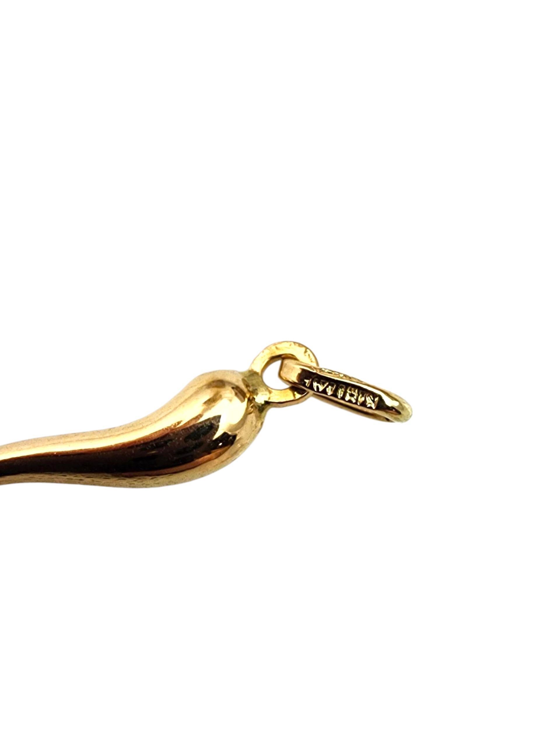 Charme en or jaune 14K en forme de corne italienne #22343 en vente 3