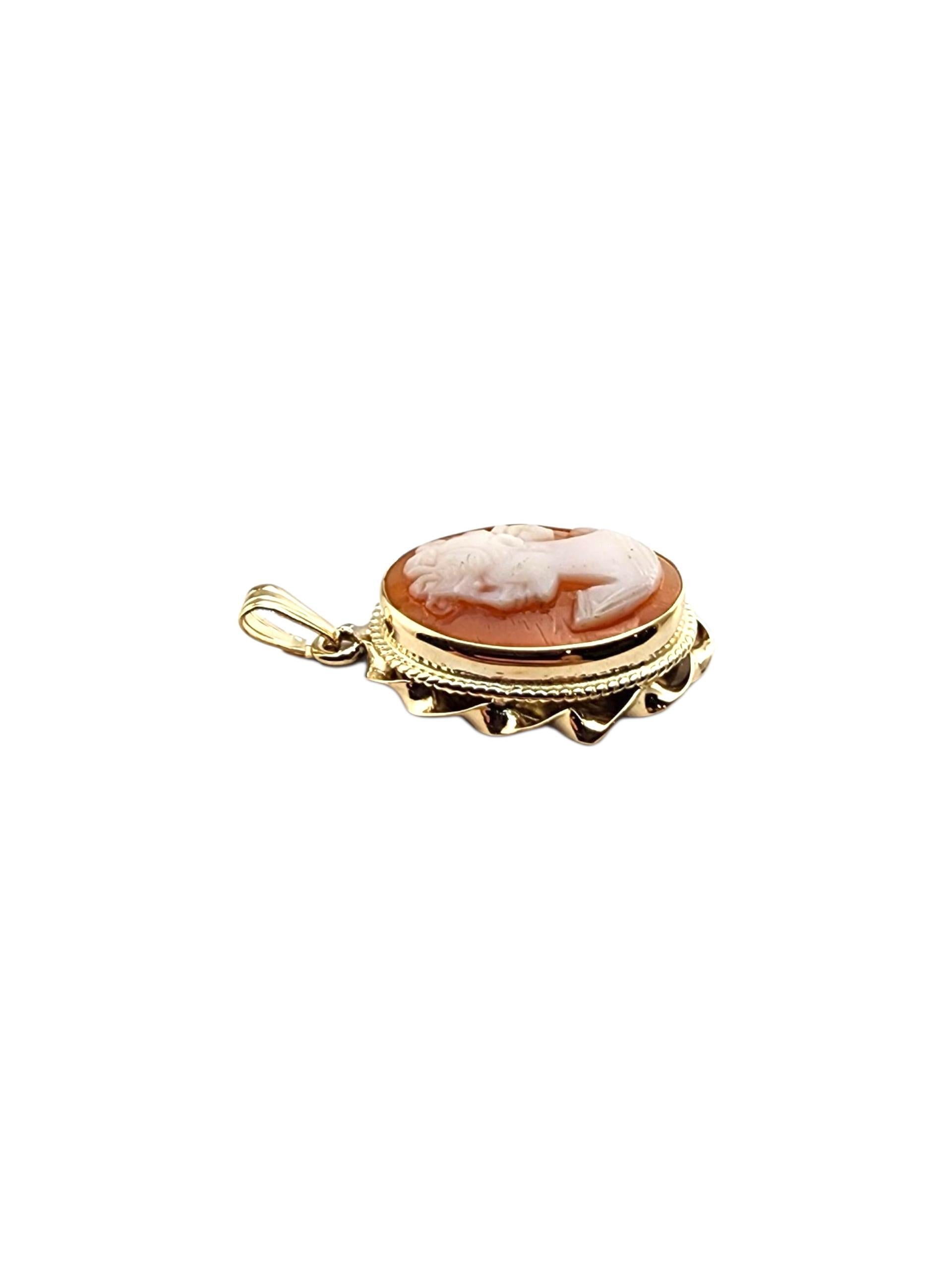 Ciondolo cammeo in oro giallo 14K #22340 In condizioni buone in vendita a Washington Depot, CT