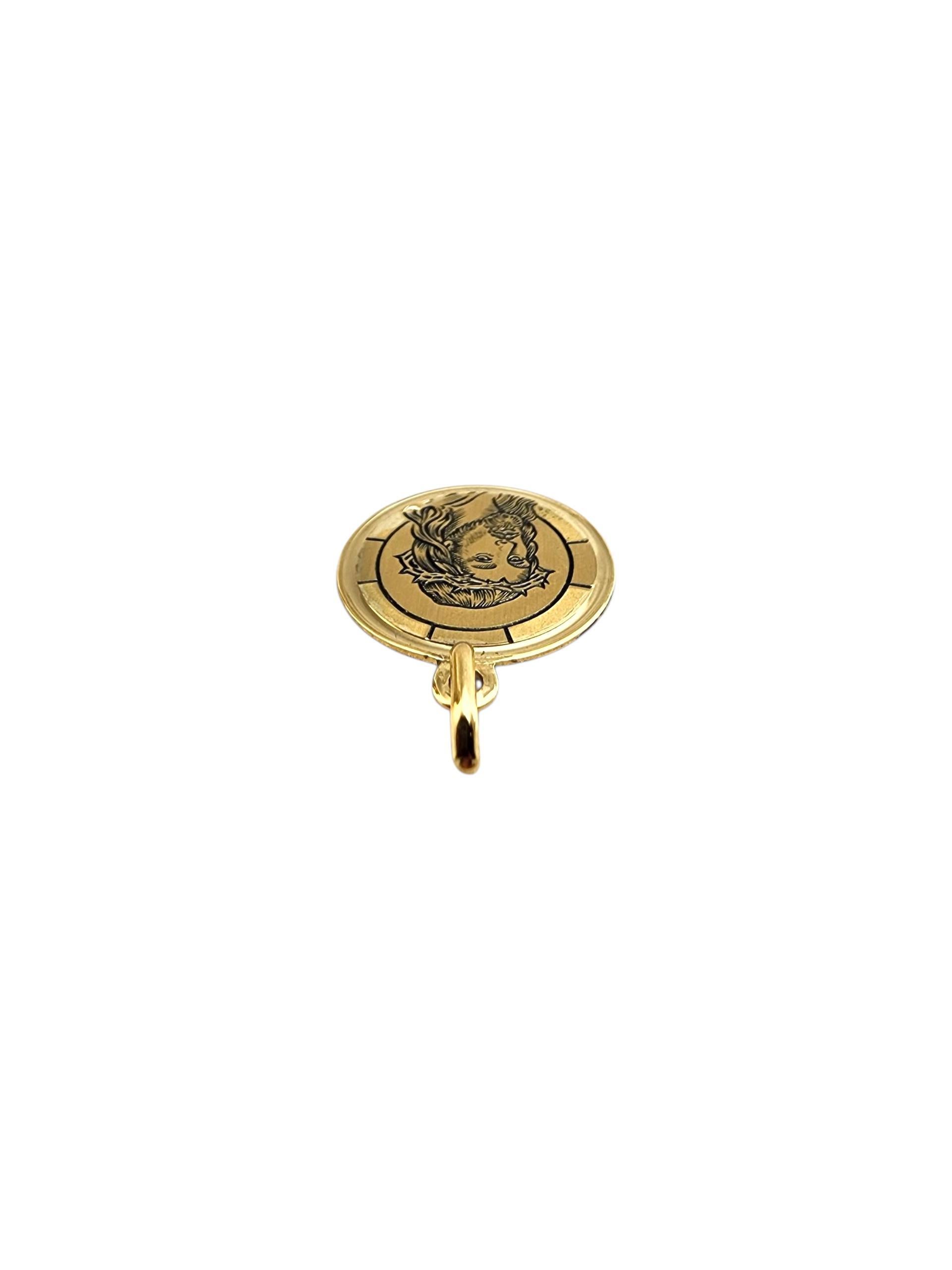 Ciondolo Gesù di Nazareth in oro giallo 18K #22334 in vendita 2