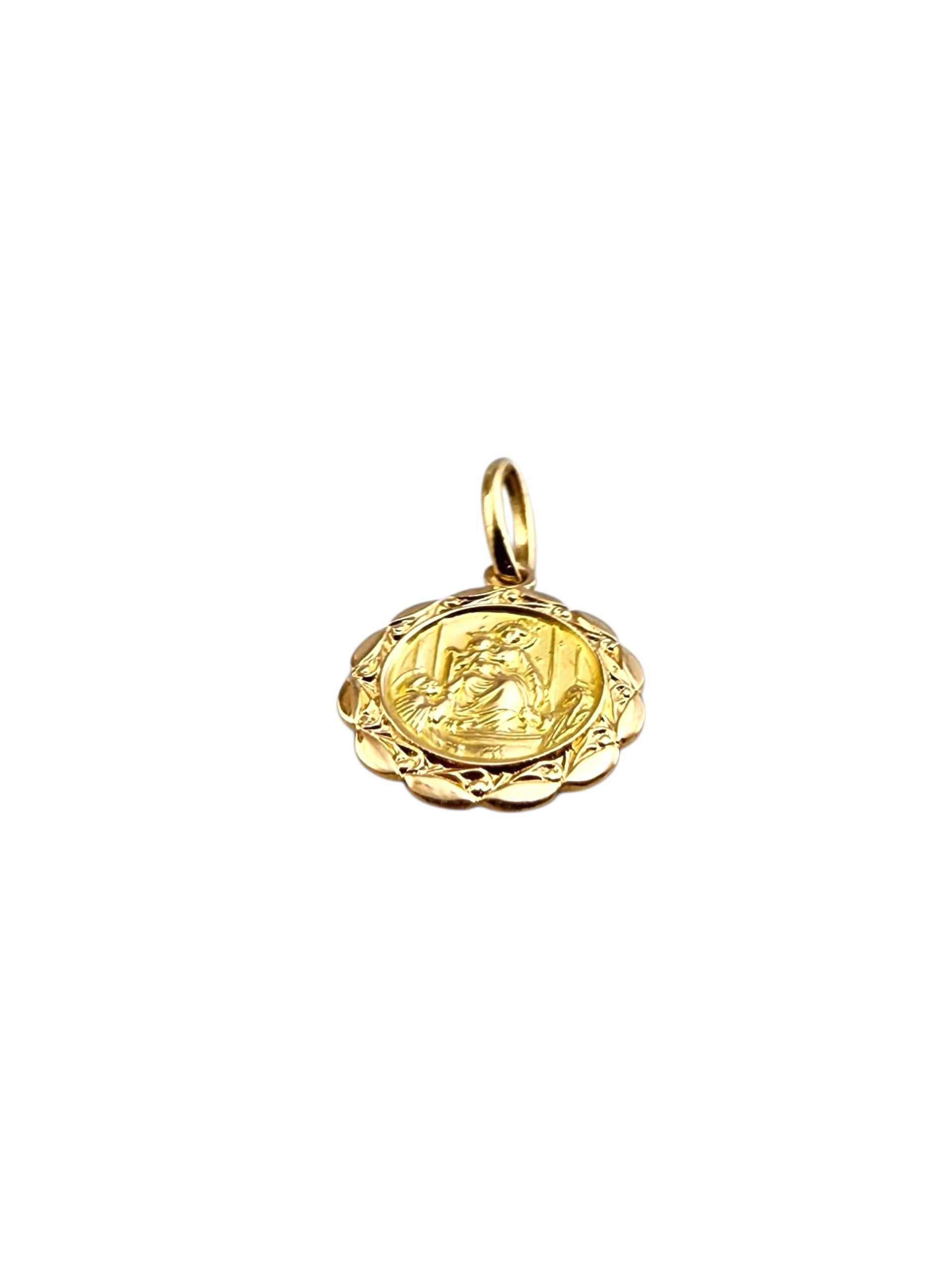 Charm de médaille religieuse en or jaune 18K #22331 Bon état - En vente à Washington Depot, CT