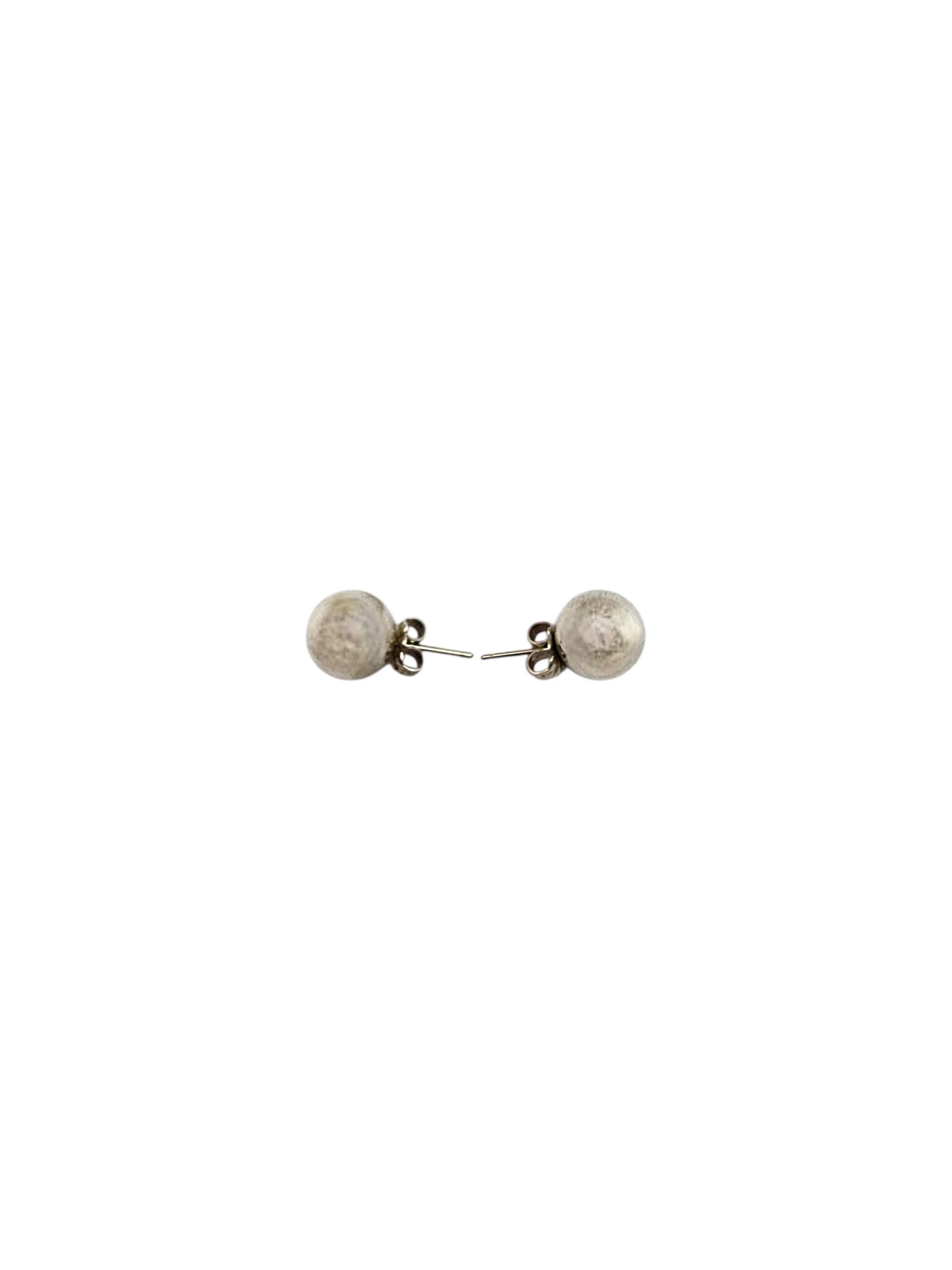 Donna Tiffany & Co. Orecchini a sfera in argento duro #21010 in vendita
