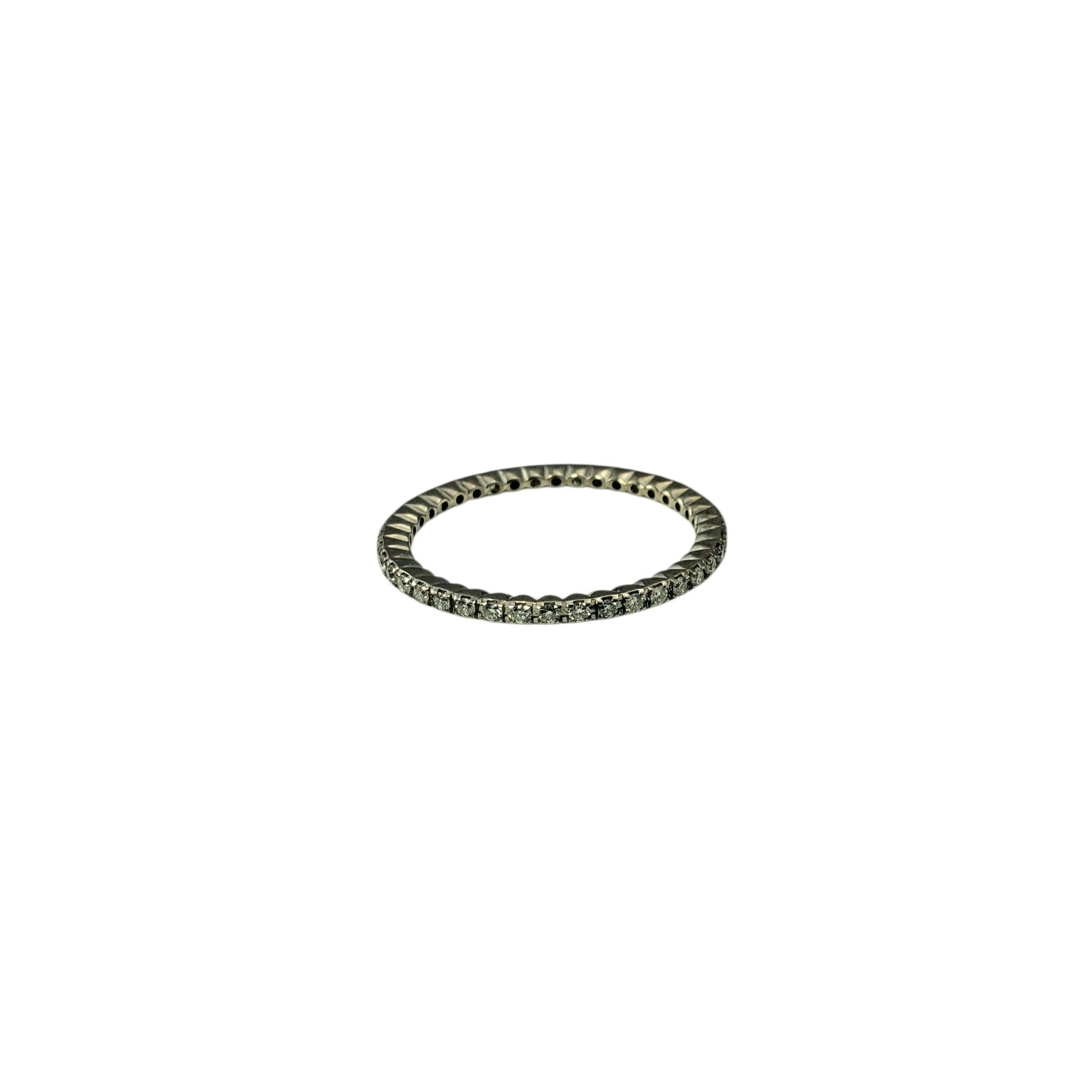Taille brillant Spark Bague d'éternité en or blanc 18 carats diamant Taille 8 #22395 en vente