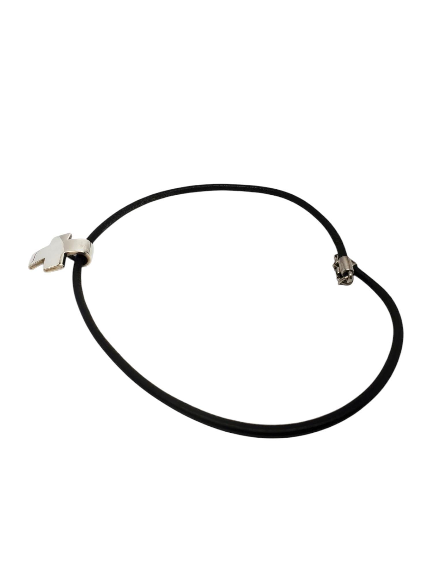 Femenino o masculino Colgante cruz de plata de ley de James Avery con cordón de cuero nº 21443 en venta