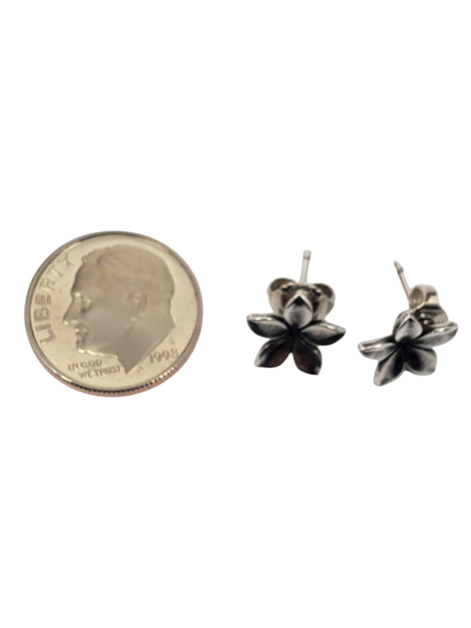 Avery James Boucles d'oreilles fleurs en argent #21670 en vente 2