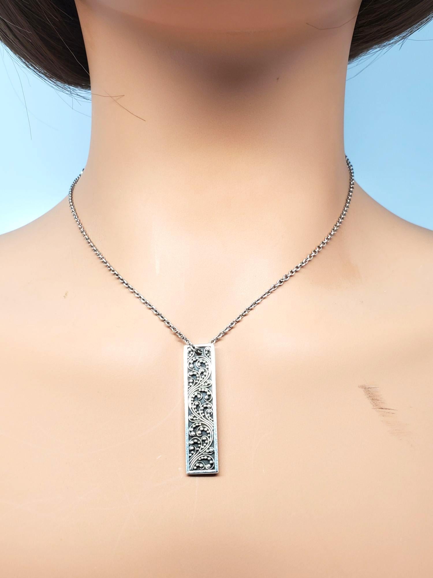 Collana con ciondolo a volute in argento Sterling di Lois Hill #21614 in vendita 4