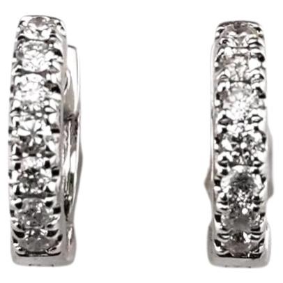 Boucles d'oreilles créoles en or blanc 14 carats serties de petits diamants #25942
