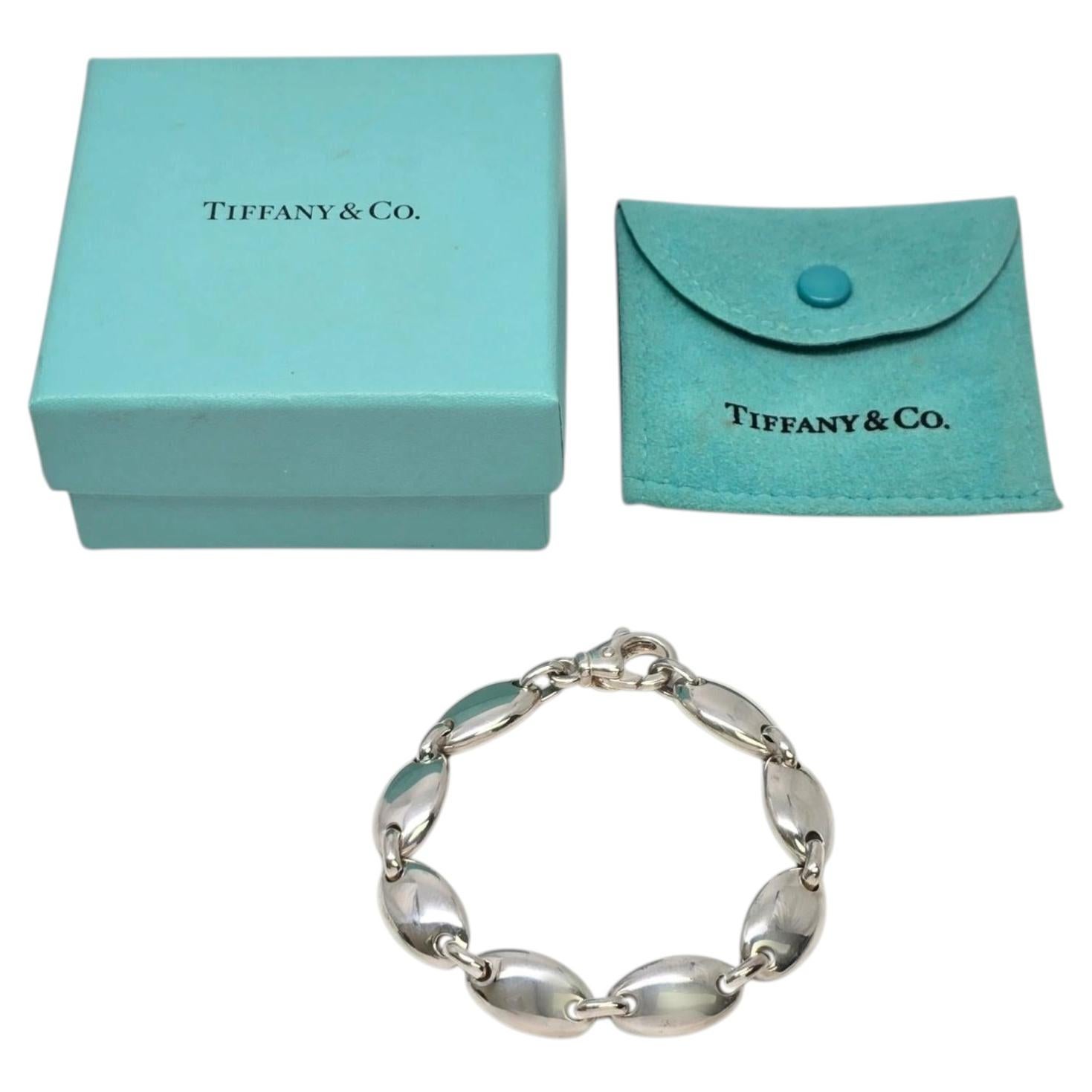 Bracelet Tiffany & Co en argent sterling à maillons ovales en forme de galets, livré avec son coffret et sa pochette #25969 en vente