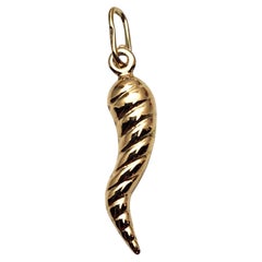 18K Yellow Gold Italian Horn Pendant #26115