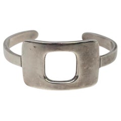 Bracelet manchette vintage H. Pozzo en argent massif, de forme rectangulaire ouverte, n° 26832