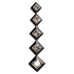 13K White Gold Graduated Diamond Pendant #26896