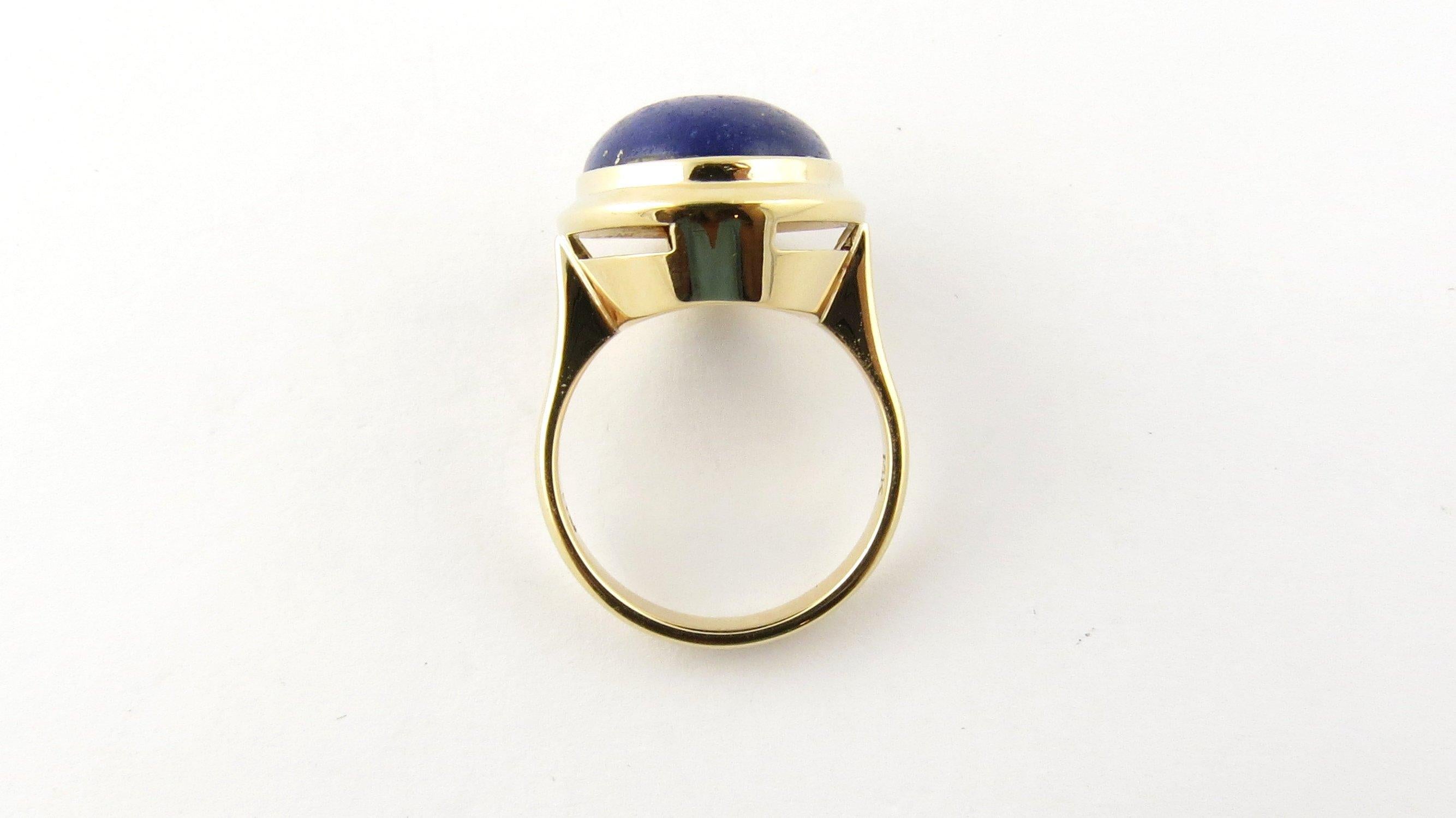 14 Karat Yellow Gold and Genuine Blue Lapis Ring In Good Condition In Washington Depot, CT