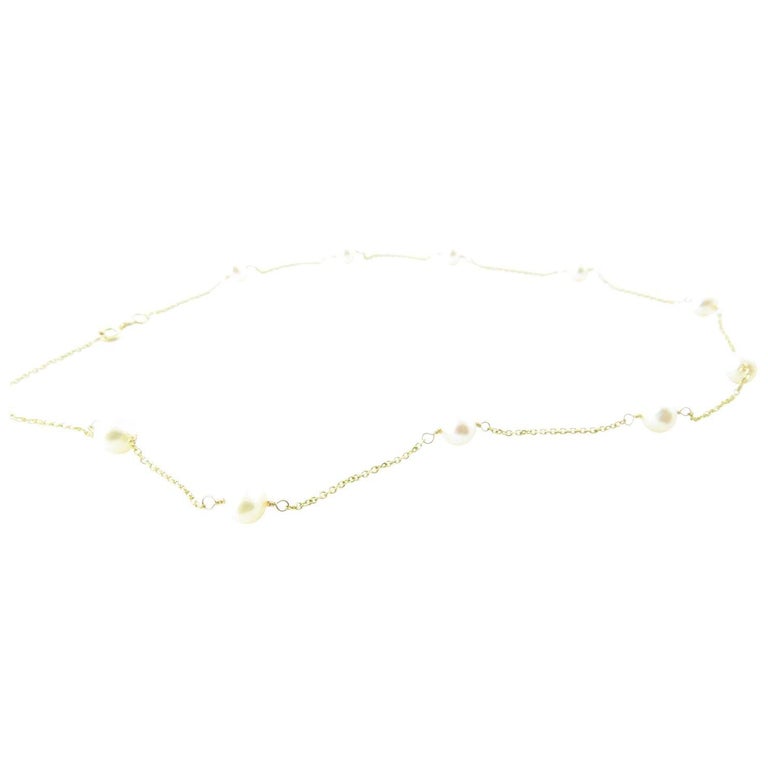 14 Karat Yellow Gold and Pearl Necklace For Sale at 1stDibs