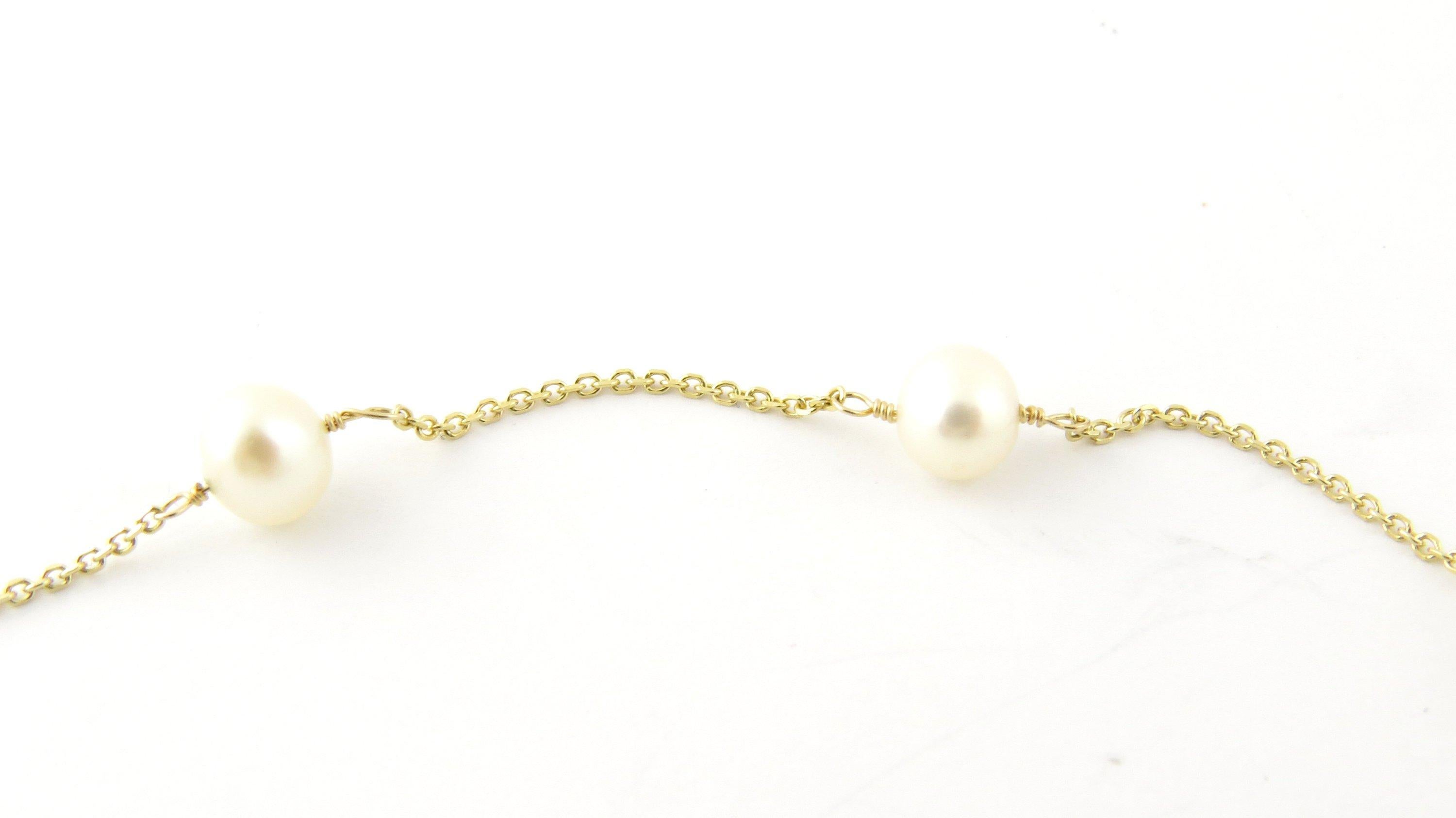14 Karat Yellow Gold and Pearl Necklace For Sale 4