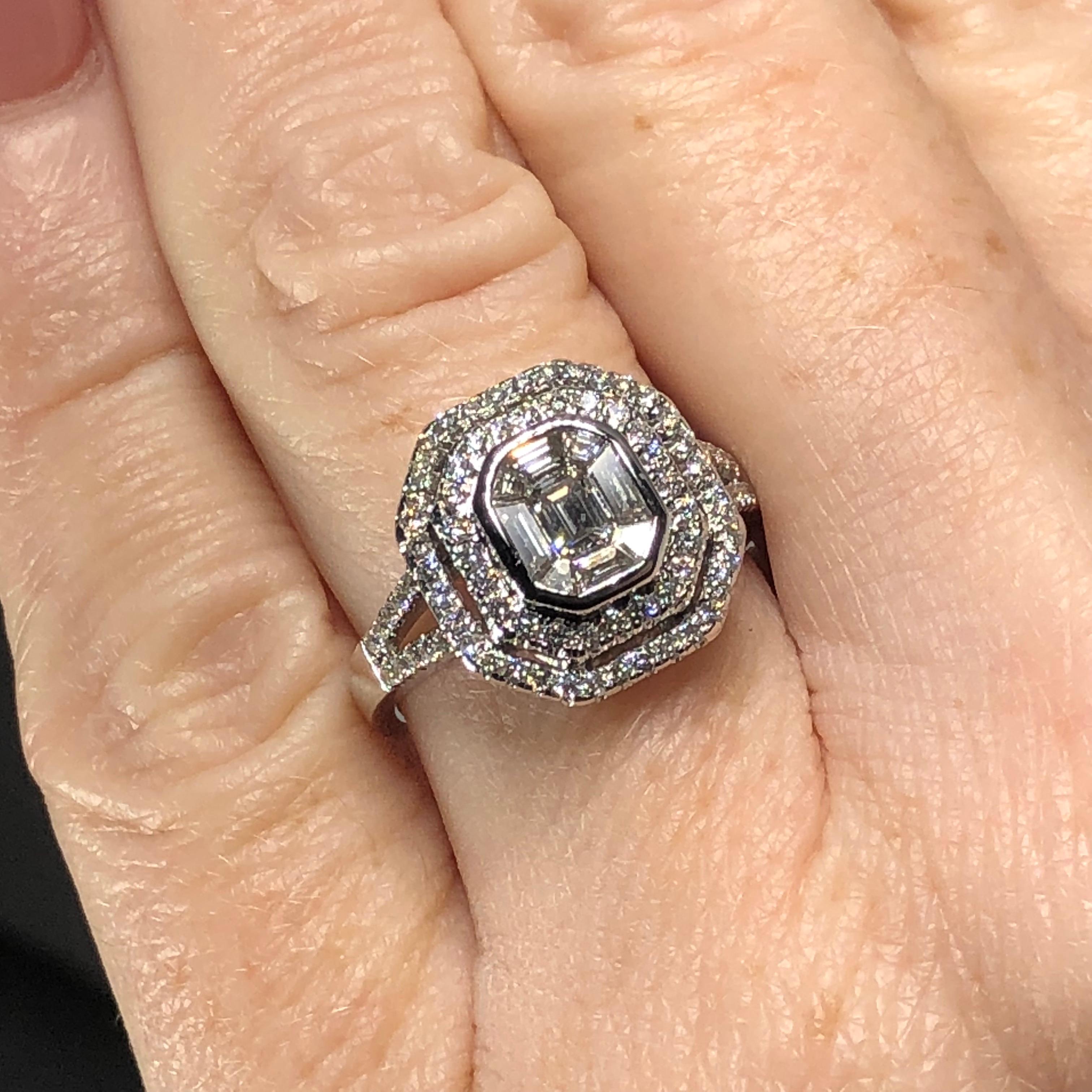 Women's or Men's White Diamond Cluster Ring Round Brilliant Cut Halo & Baguette Cut 1.50ct 18k