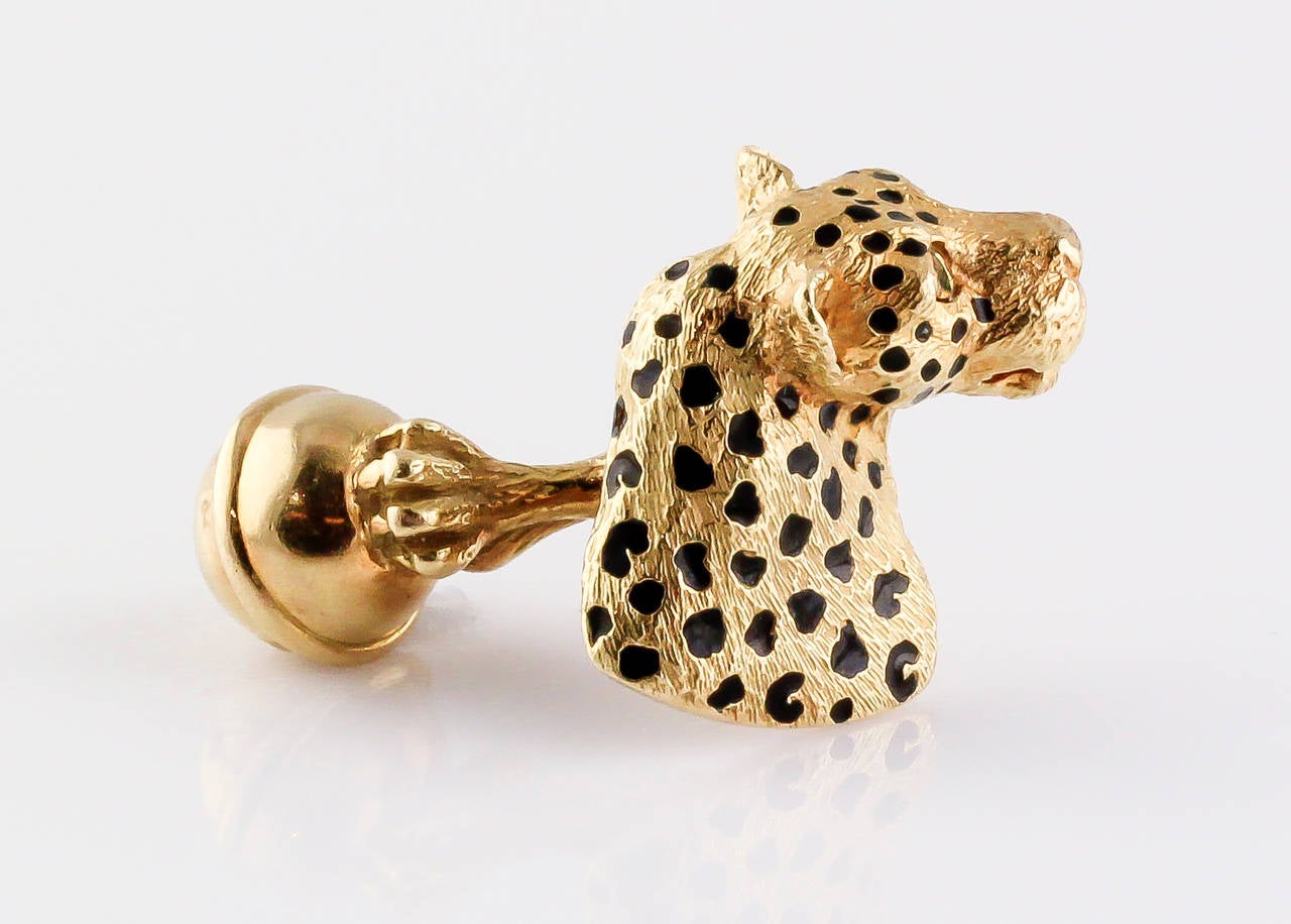 Tiffany & Co. Black Enamel Emerald Gold Leopard Cufflinks In Excellent Condition In New York, NY
