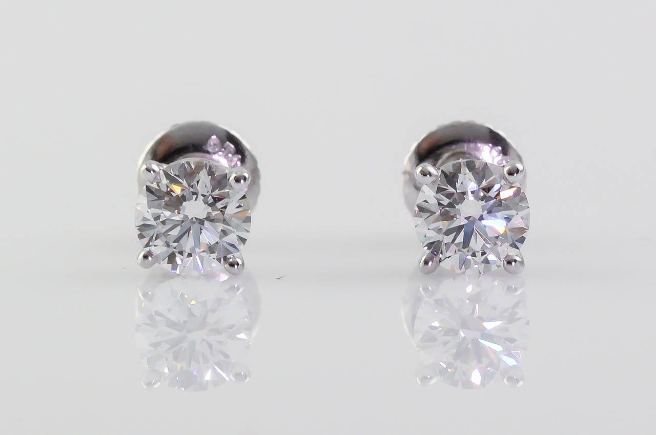 Tiffany & Co. 1.02 Carats Diamond Platinum Stud Earrings