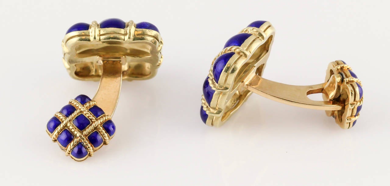 Blue Enamel Gold Twisted Rope Design Button Cufflinks In Good Condition In New York, NY