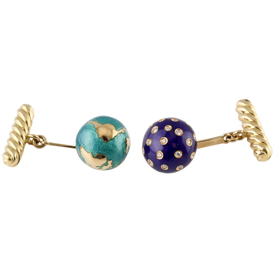 Verdura Night and Day Enamel Diamond Gold Cufflinks