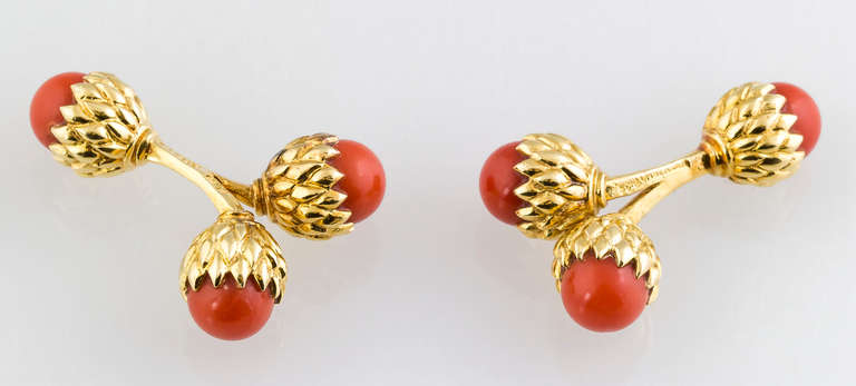 TIFFANY & CO. SCHLUMBERGER Coral Gold Double Acorn Cufflinks
