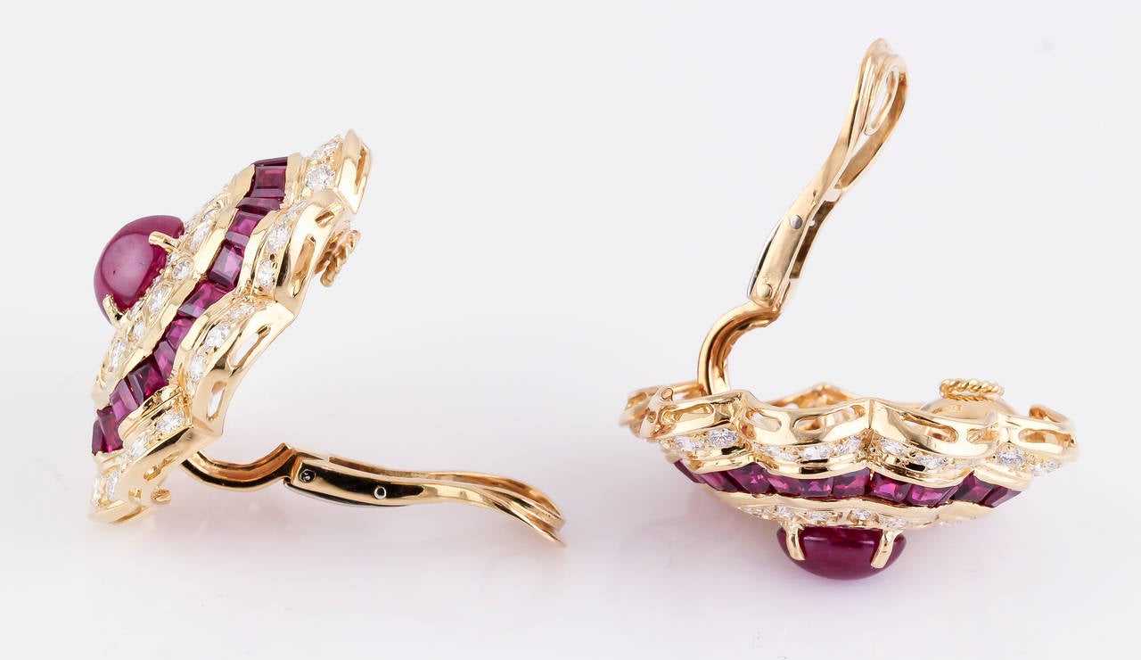 Impressive Ruby Diamond Gold Ear Clips In Excellent Condition In New York, NY