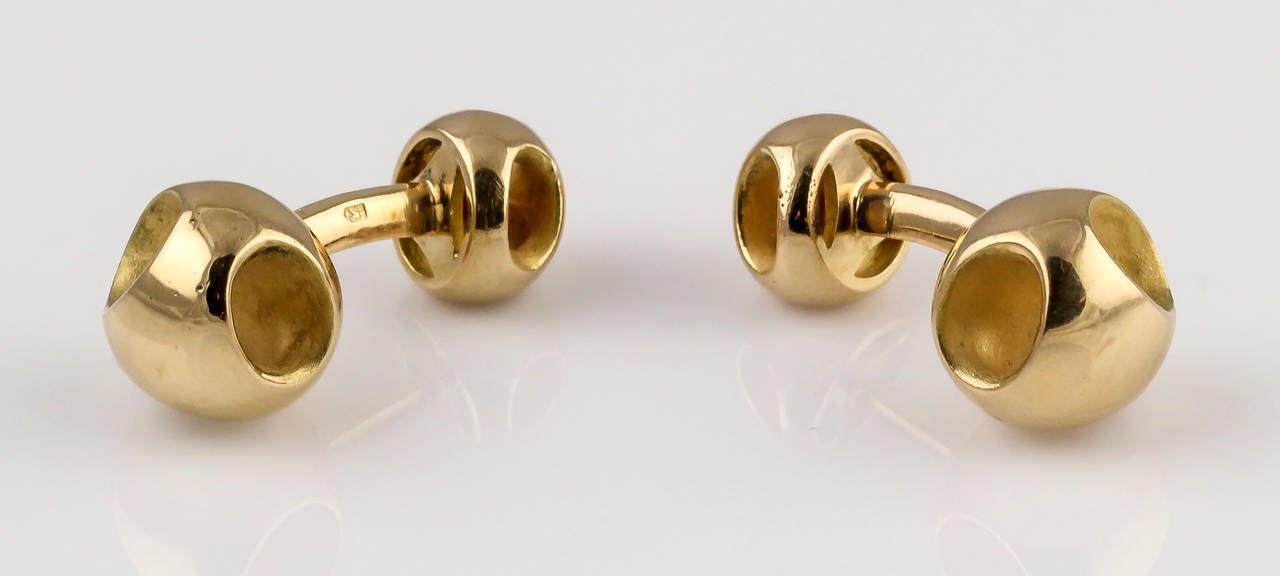 Tiffany & Co. France Gold Dumbbell Cufflinks In Excellent Condition In New York, NY