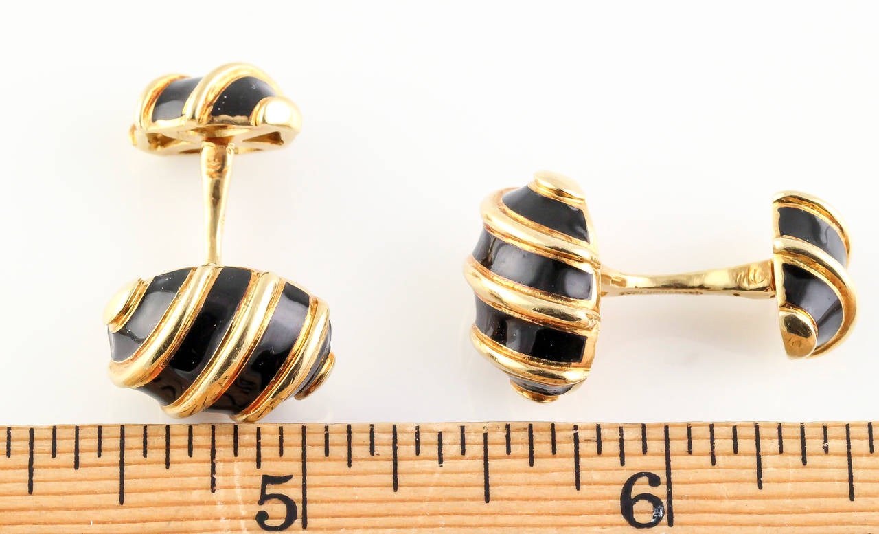 Tiffany & Co. Schlumberger Black Enamel Gold Olives Cufflinks In Excellent Condition In New York, NY