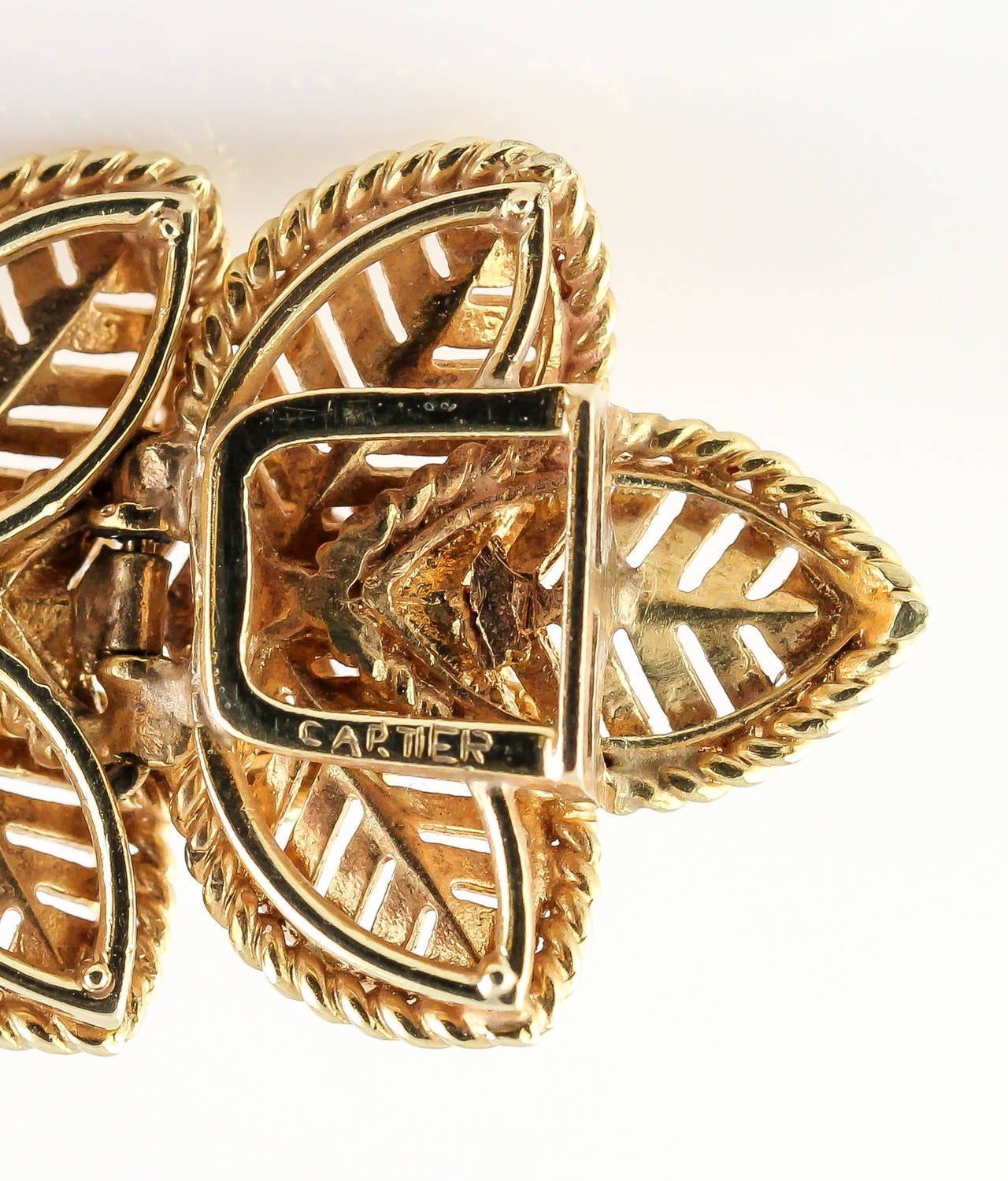 Cartier Retro Flexible Gold Multi Leaf Bracelet In Excellent Condition In New York, NY