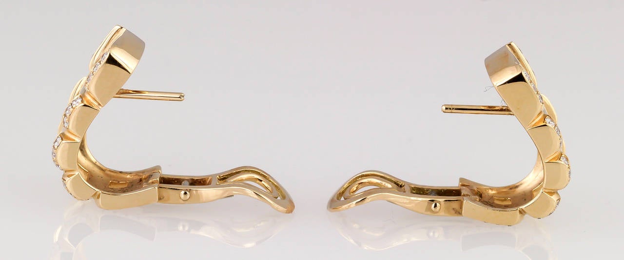 Elegant diamond and 18K yellow gold earrings from the 