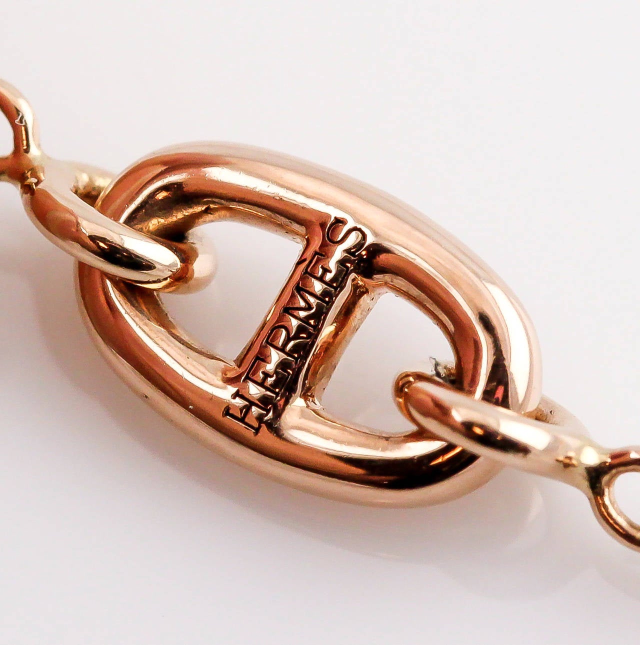 Stylish 18K pink gold long chain necklace from the 